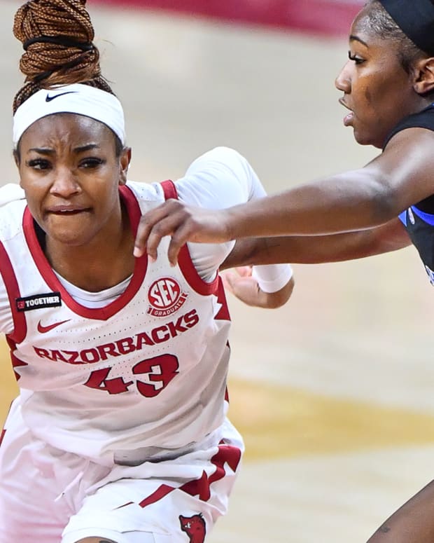 012524-Makayla Daniels-Kentucky-gunnar-2